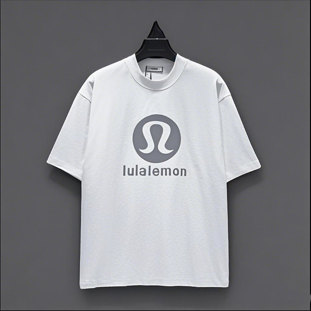 NWT Lululemon Reflective Round Neck Printed Short Sleeves White